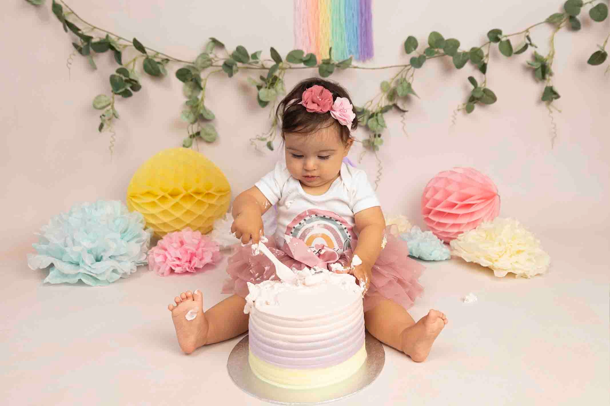 Cake smash photo shoot with baby girl