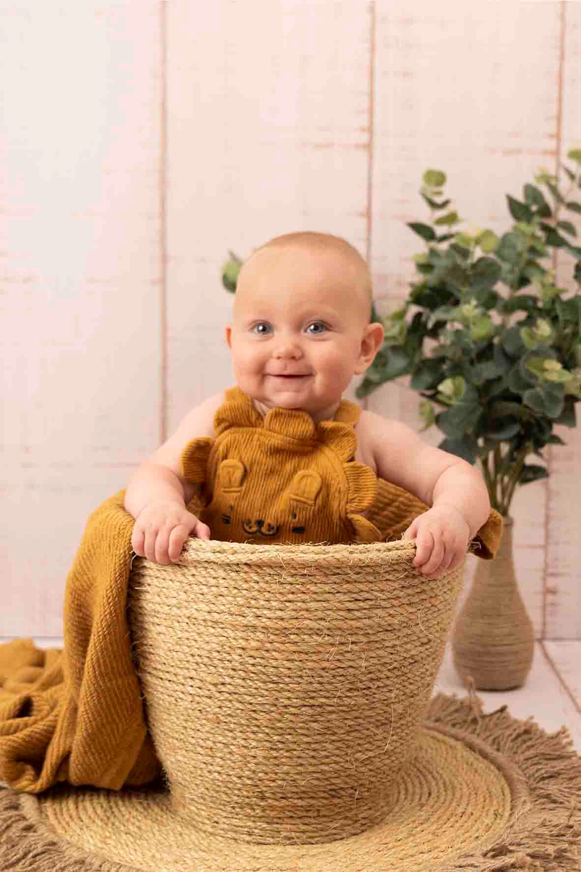 baby photography with cute girl